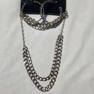 Silvertone chain link necklace and hoop ear ring